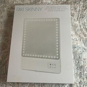 Riki mirror- PLEASE READ DESCRIPTION